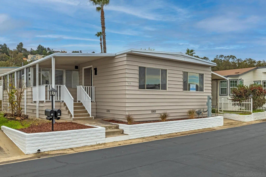 1440 S Orange Ave 99, El Cajon