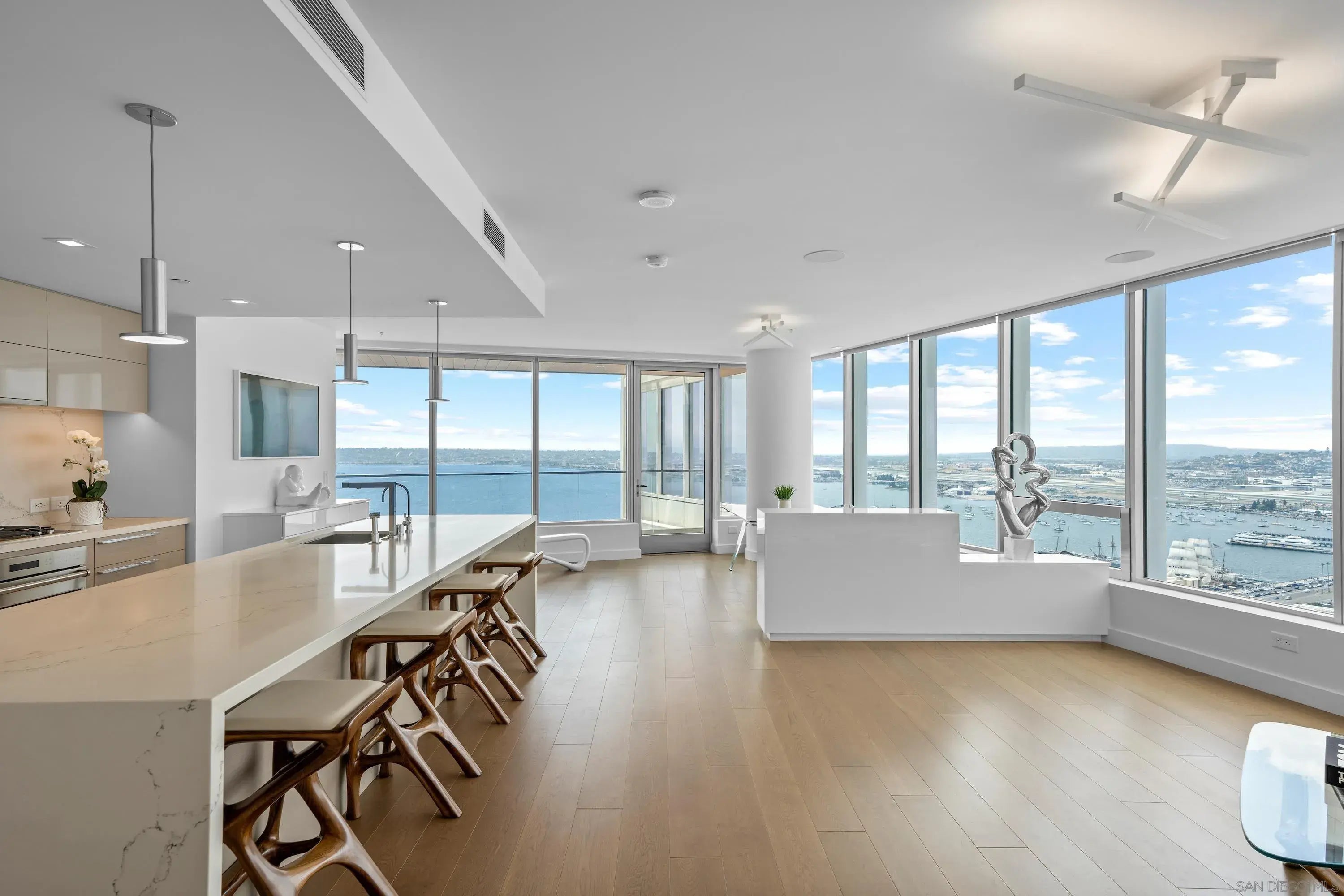 Photo of Listing #2601253