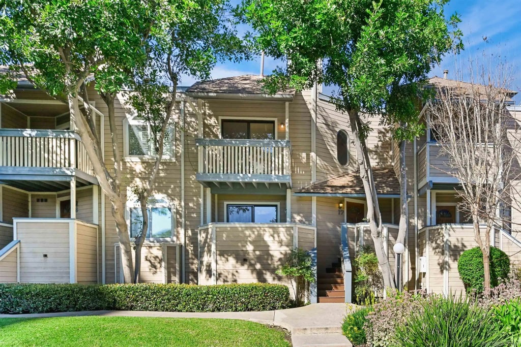 9260 Towne Centre Dr 17, UNIVERSITY CITY