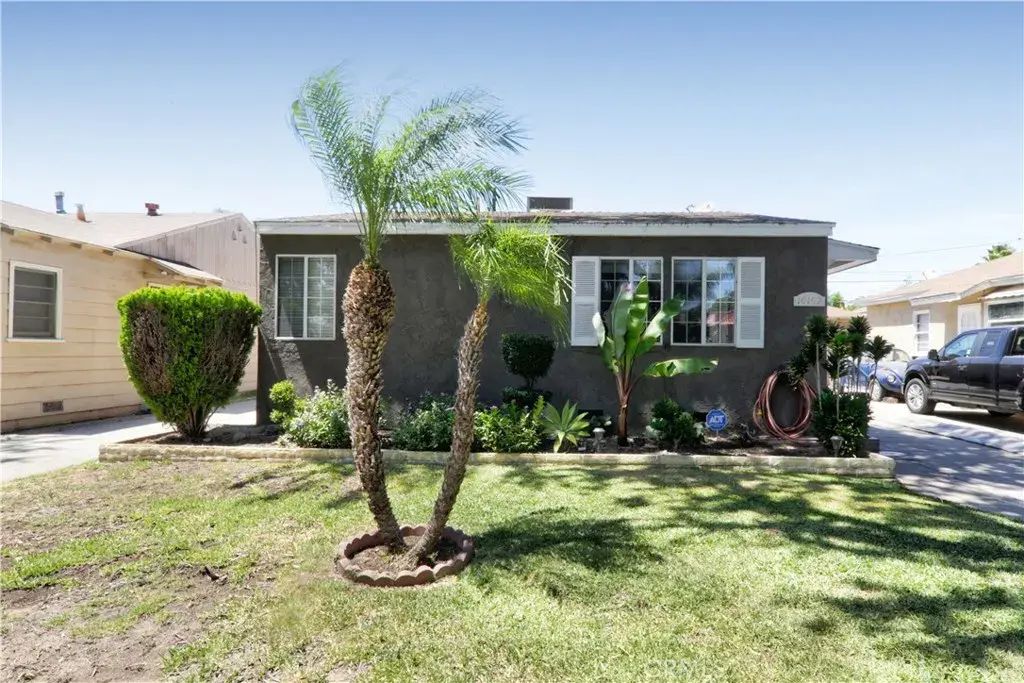 10109 Jackson Avenue, South Gate