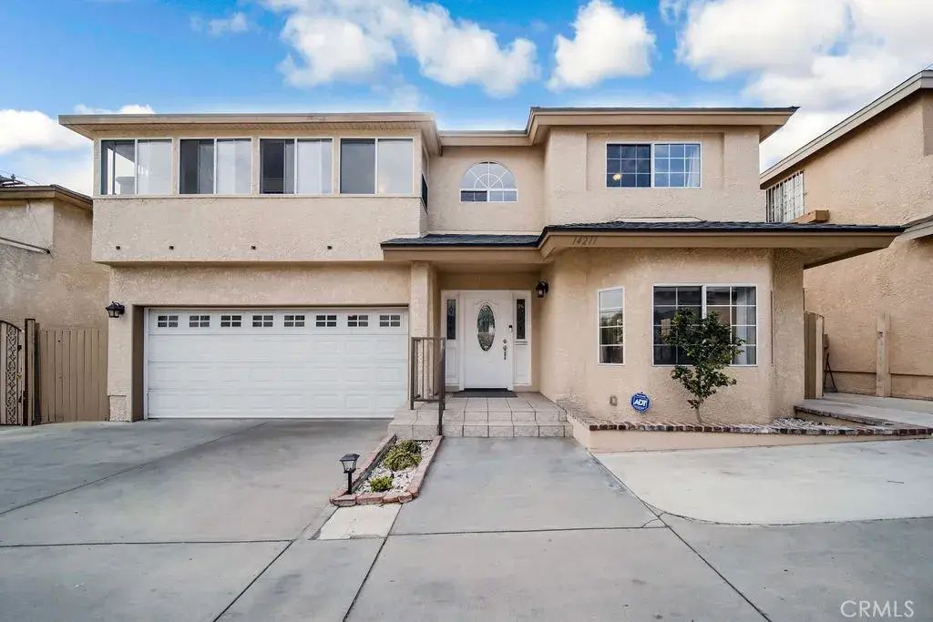 14211 Ramona Avenue, Hawthorne