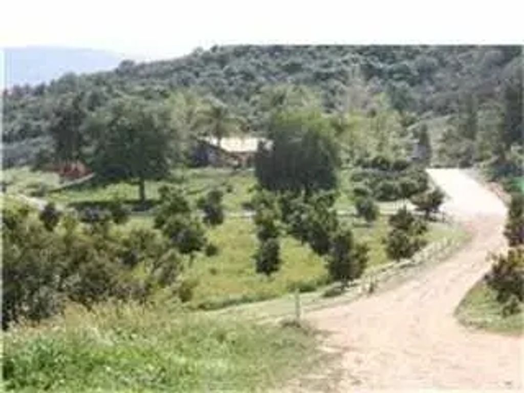 12435 Beardsley, Corona