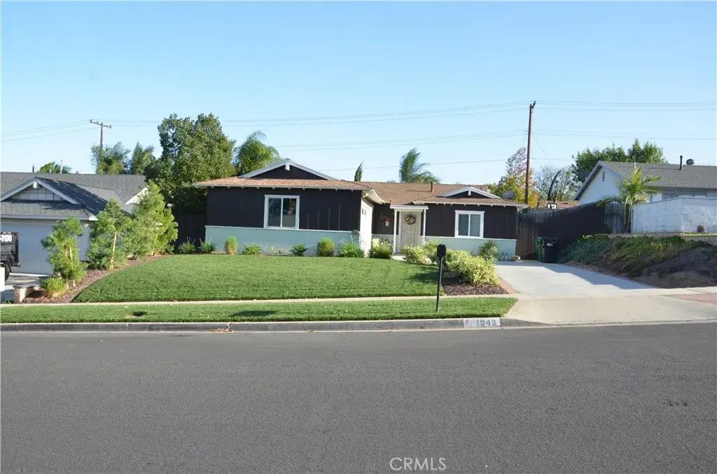 1943 Longview Drive, Corona