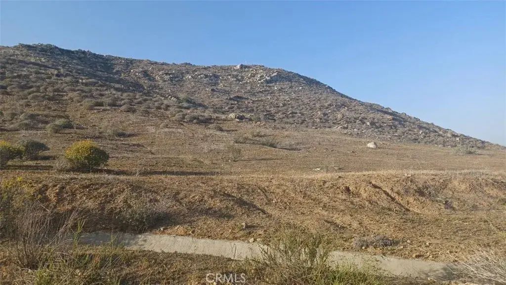 Holland/canyon Hills Rd, Menifee