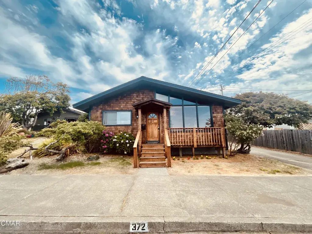 372 S Whipple Street, Fort Bragg