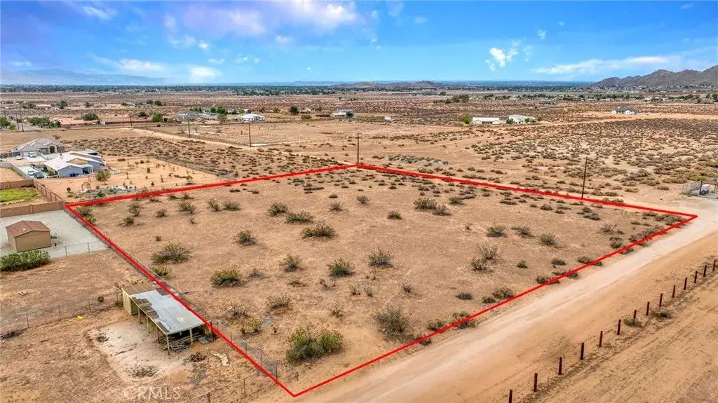 Off Central, Apple Valley