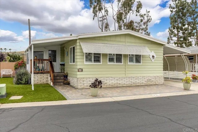 276 N El Camino Real 15, Oceanside