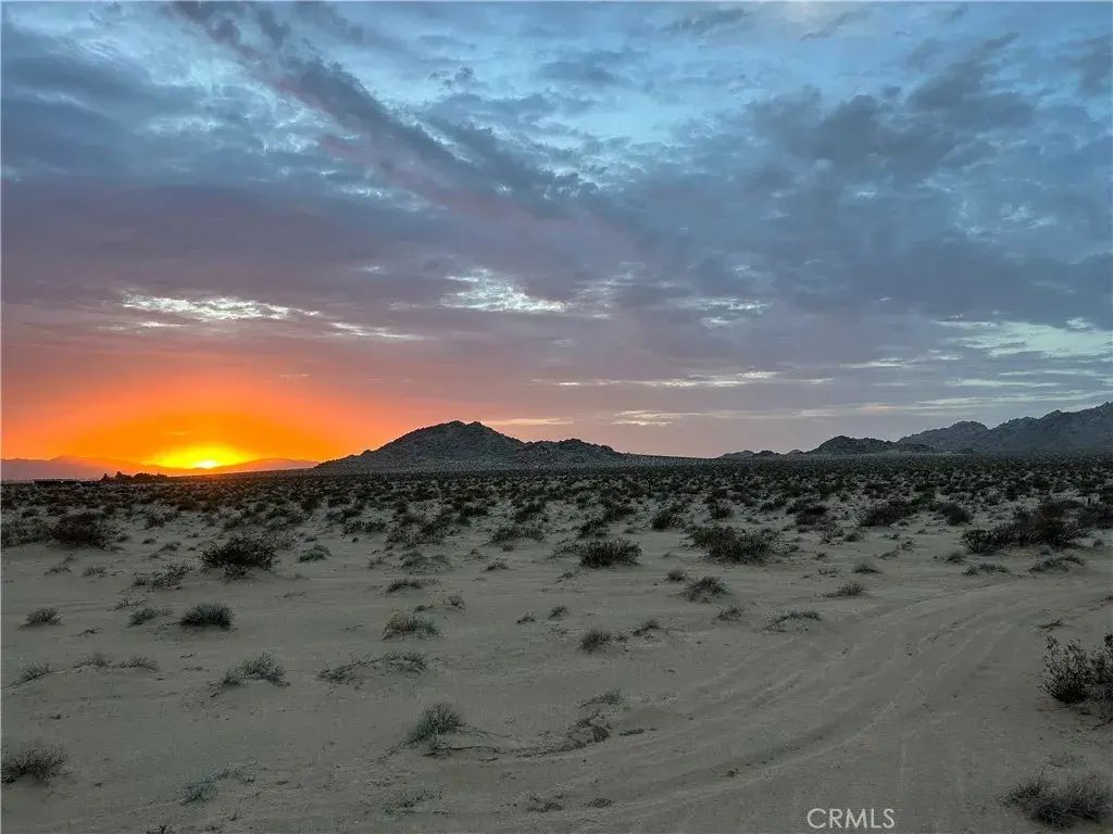 E. End, Lucerne Valley