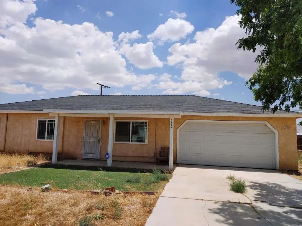 8424 Fernwood Avenue, California City