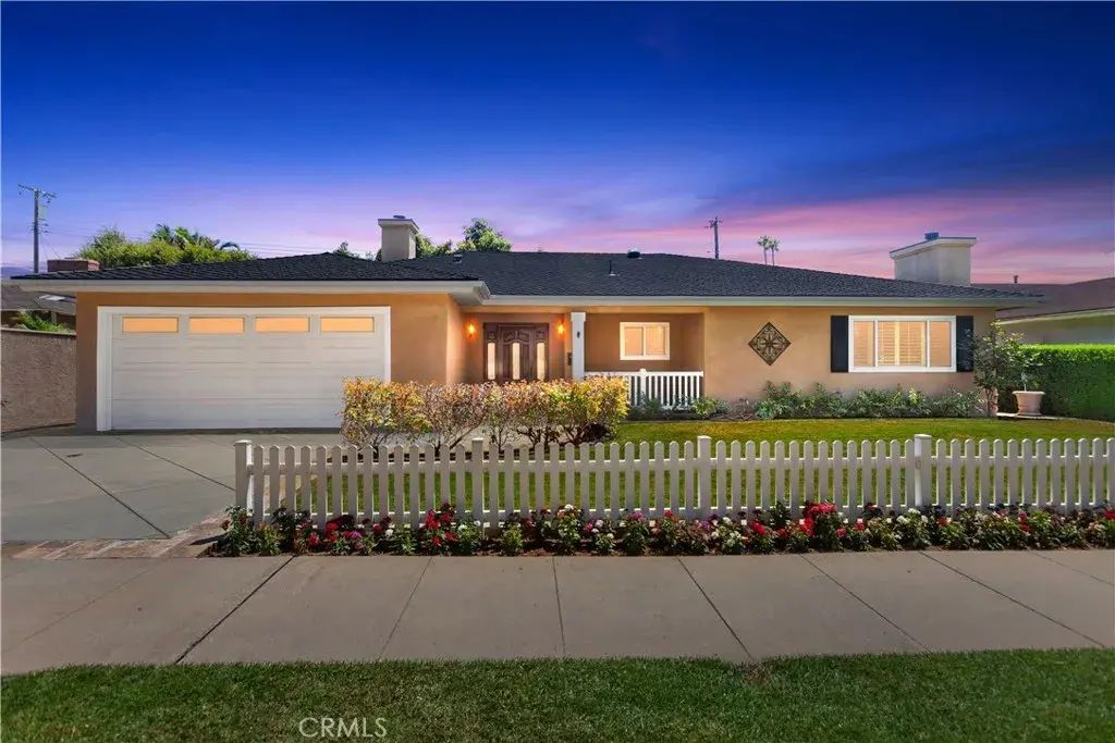 1106 E Vanowen Avenue, Orange