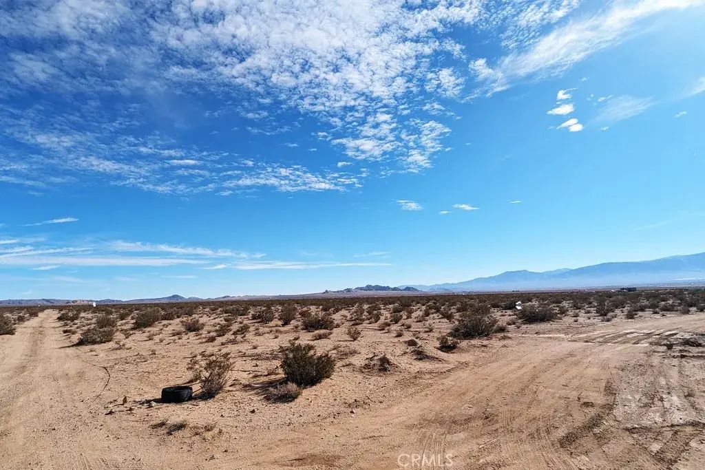 8 Northside Rd, Lucerne Valley