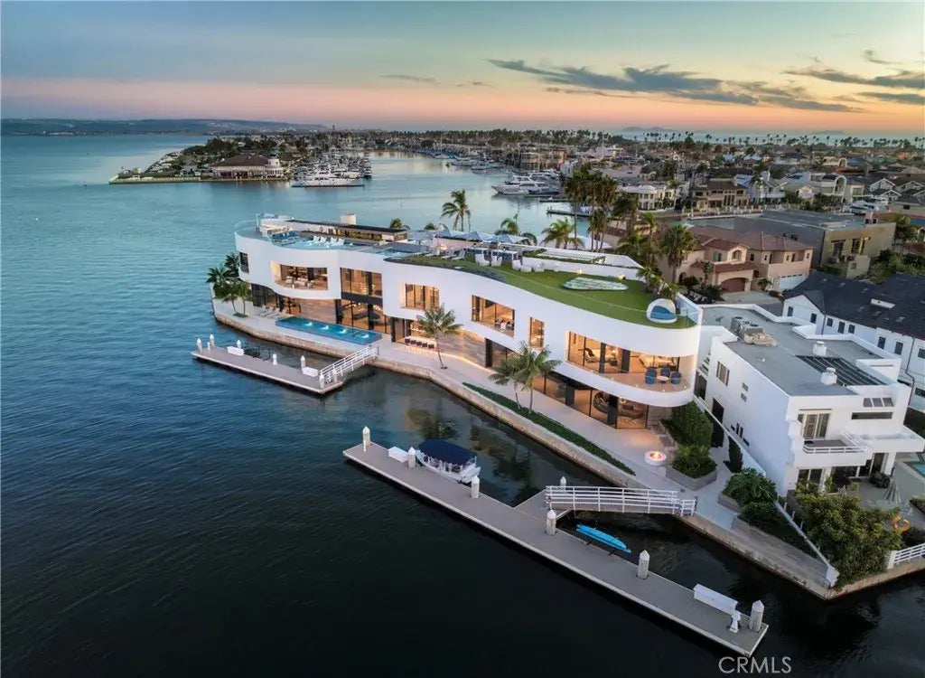 3 The Point, Coronado