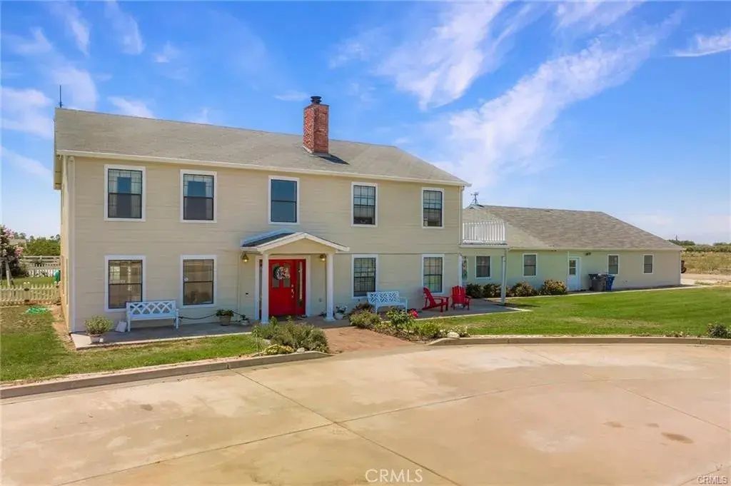 22085 Finnell, Corning