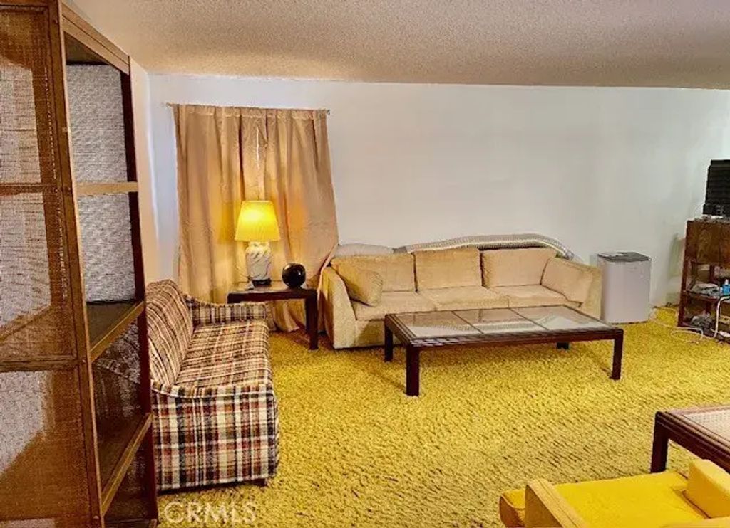 933 Cedar 14, Inglewood