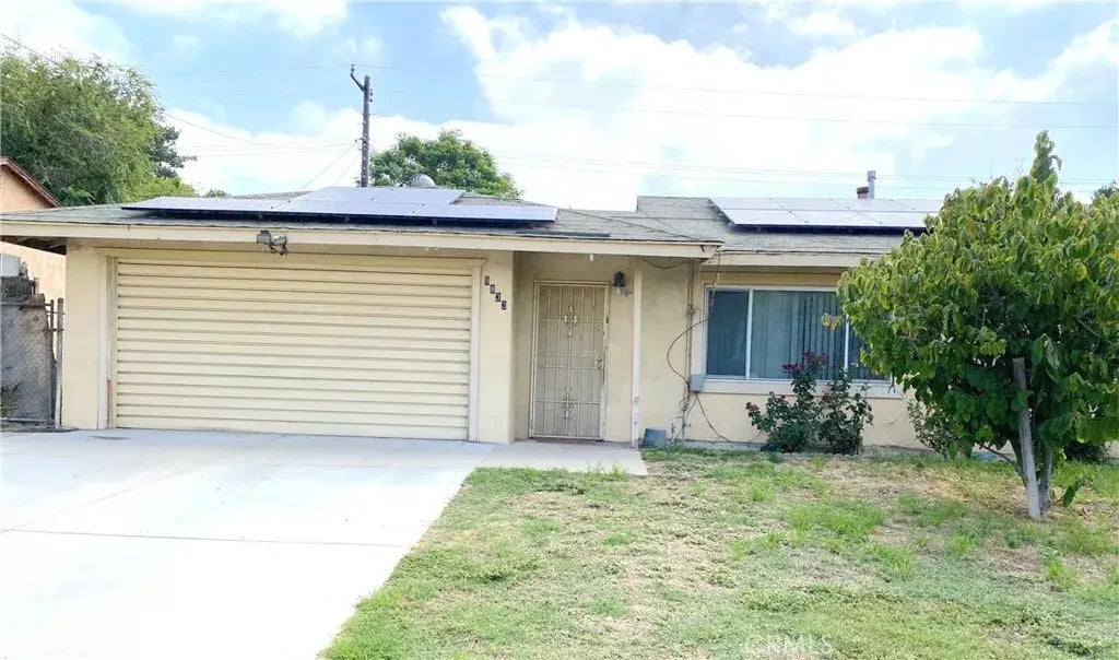 9833 Niagara Avenue, Fontana