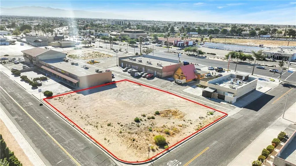 St Andrews, Victorville