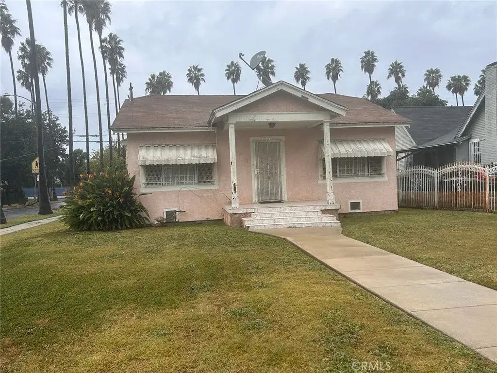 4933 7th Avenue, Los Angeles