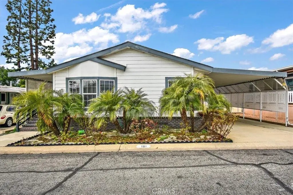 1400 W 13th 161, Upland