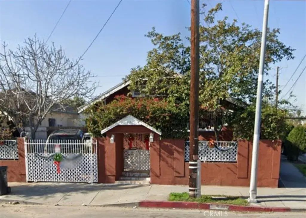 4151 Compton Avenue, Los Angeles