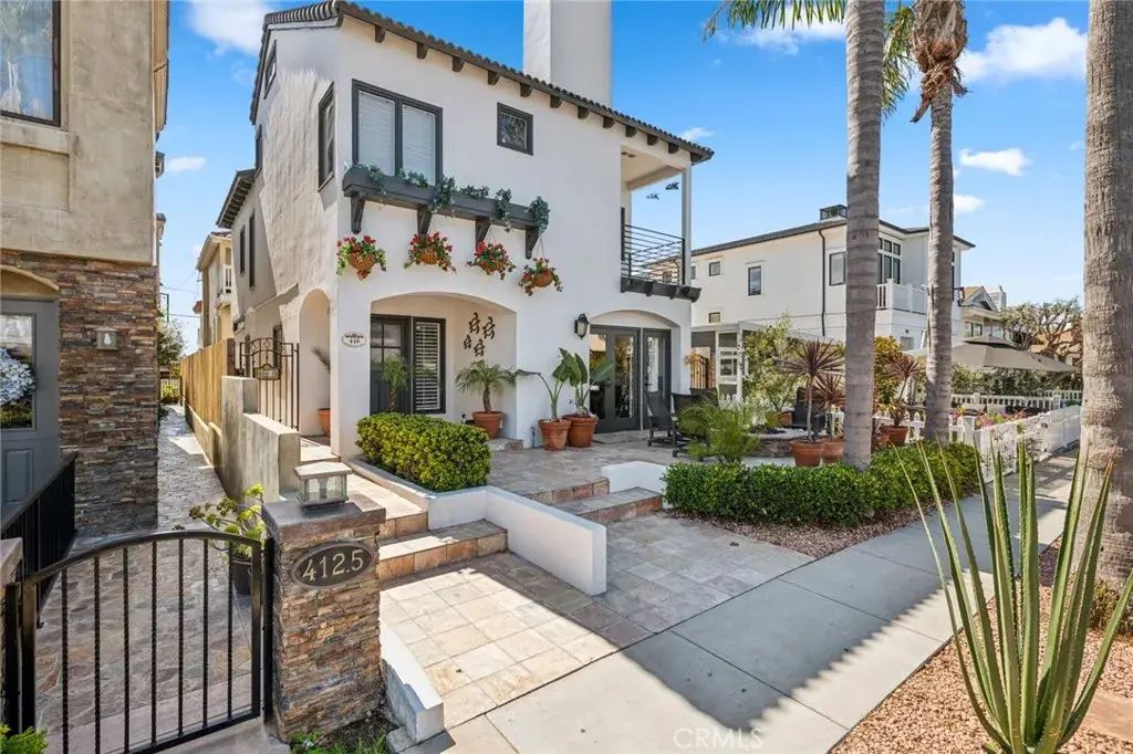 410 Goldenrod Avenue B, Corona Del Mar