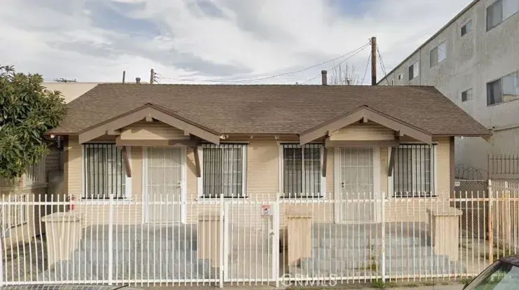 1584 Elm Avenue, Long Beach