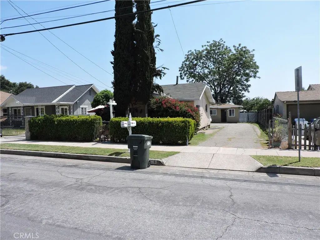 126 E Cypress Avenue, Monrovia