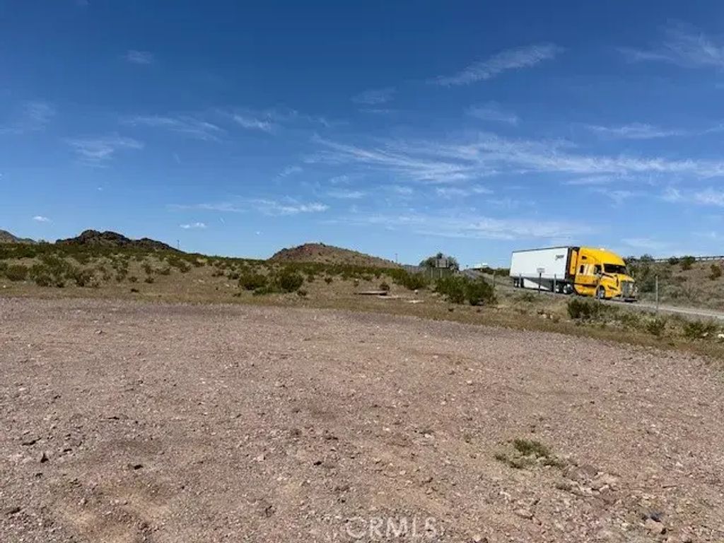31731 National Trails, Newberry Springs