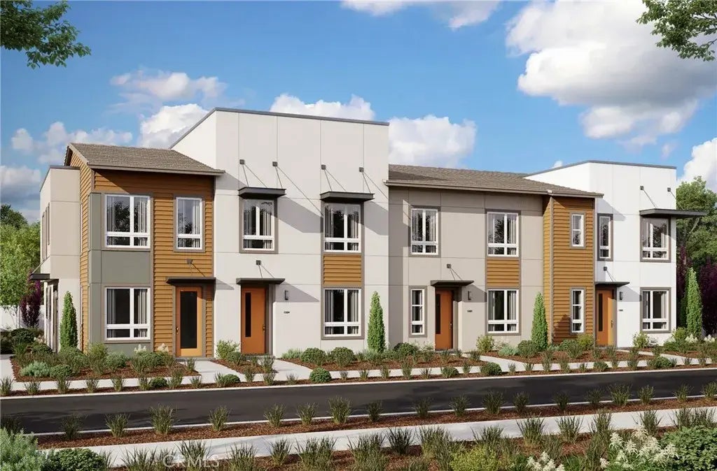 1014 Logan Lane, Vista