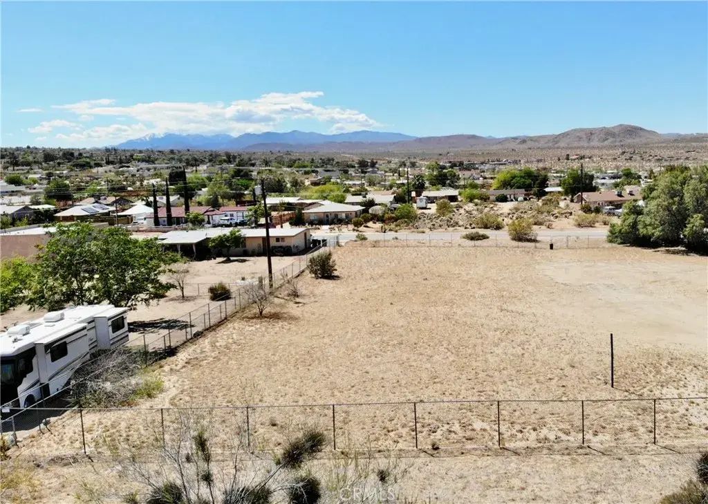 61956 Mountain View, Joshua Tree