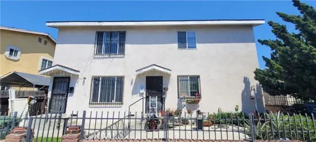 9308 Clovis Avenue, Los Angeles