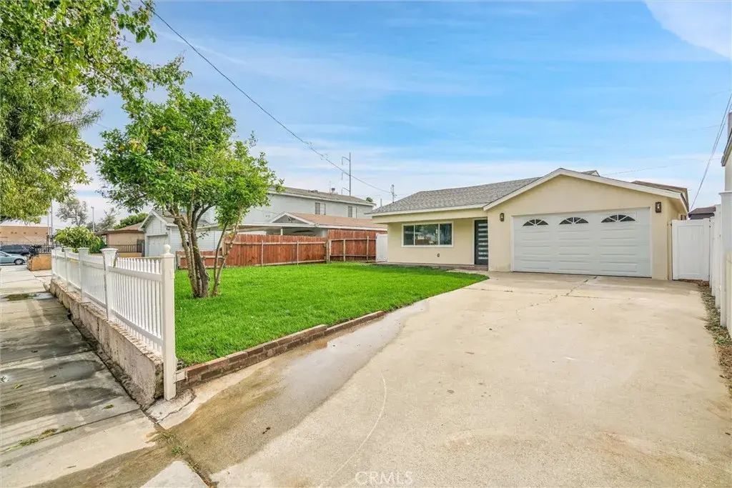 15017 Kingsdale Avenue, Lawndale