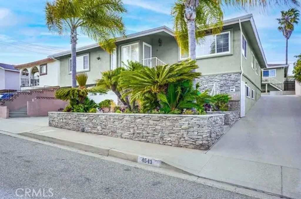 4543 W 132nd Street, Hawthorne
