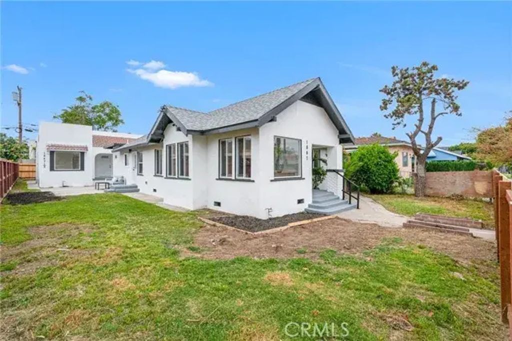 1847 Myrtle Avenue, Long Beach