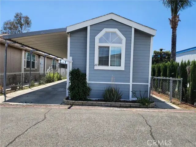 17377 Valley 23, Fontana
