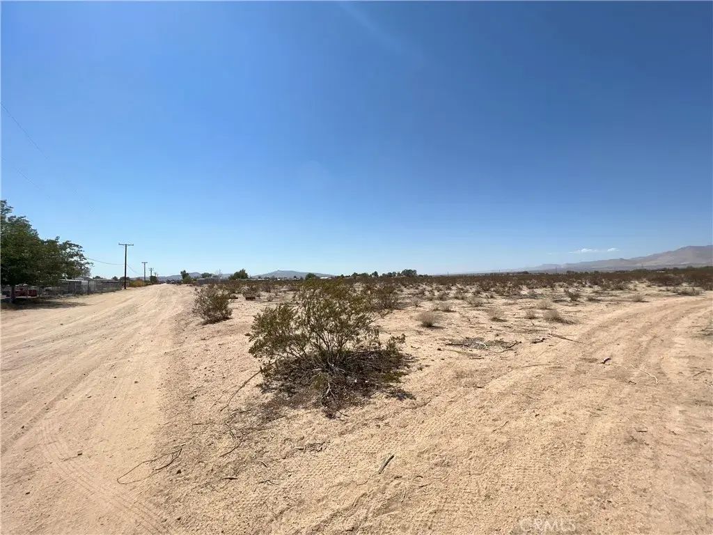 Ward Ave, Ridgecrest