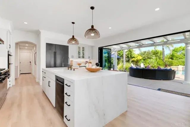 6714 Lemon Leaf Dr, Carlsbad