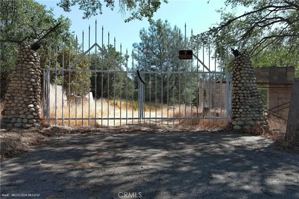 5152 Boyer, Mariposa