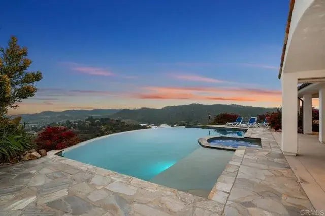 26636 Lilac Hill Dr., Escondido