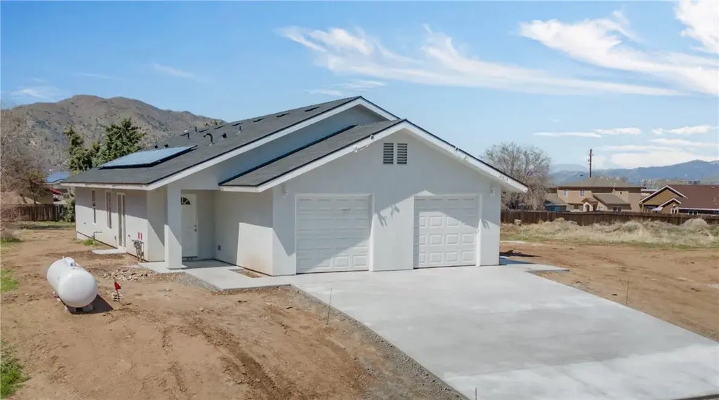 21605 Golden Star Boulevard, Tehachapi