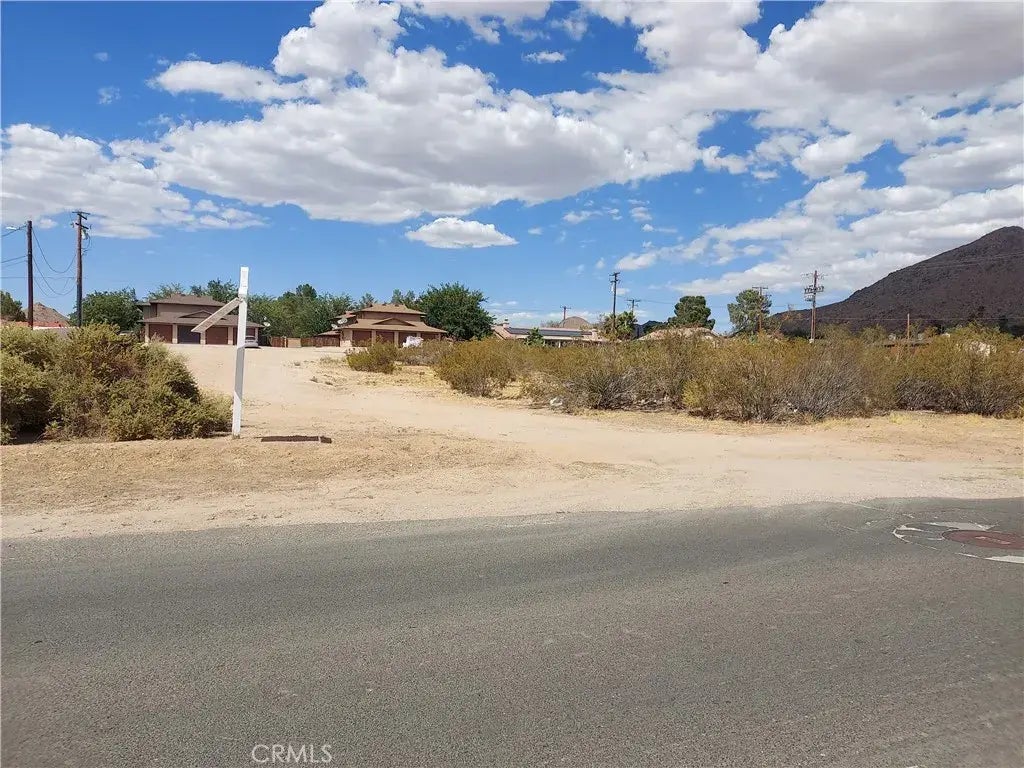 Outer Hwy 18 N, Apple Valley