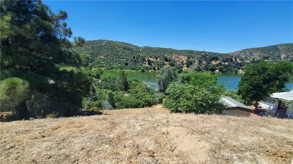 Grand View Trail/high Trail, Lake Hughes