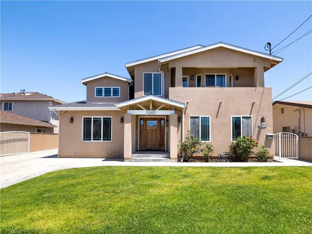 1563 W 218th Street, Torrance