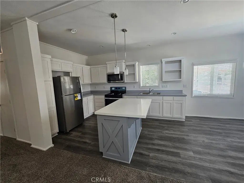 999 S Santa Fe 35, San Jacinto