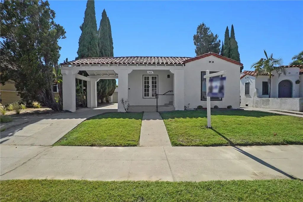 3639 Orange Avenue, Long Beach