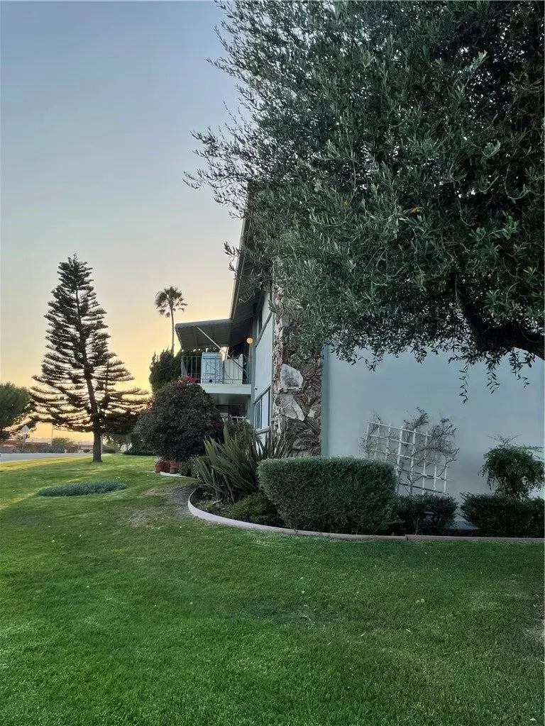 22925 Nadine Circle B, Torrance