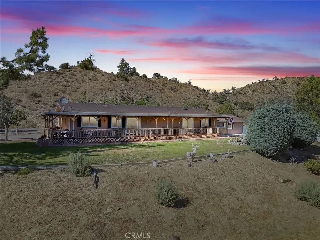 1087 Lockwood Valley Road, Maricopa