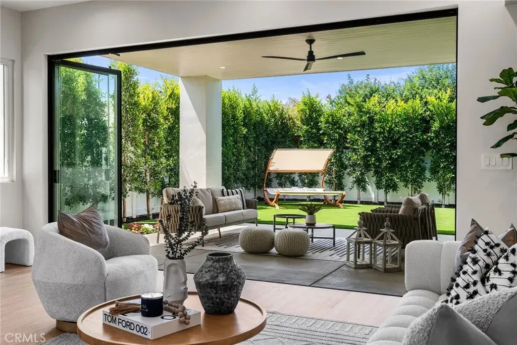 161 Cecil Place A, Costa Mesa