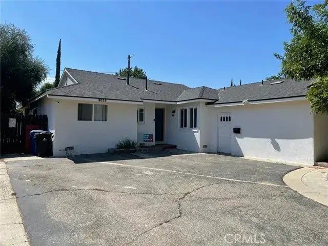 8035 Delco Avenue, Winnetka