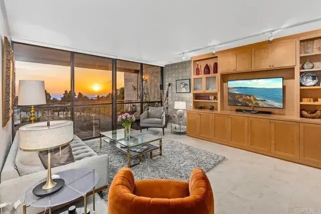 2500 Torrey Pines Rd 403, La Jolla