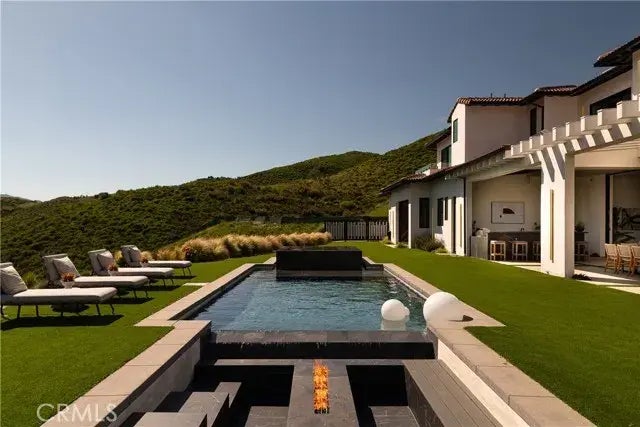 2681 Country Ridge Road, Calabasas